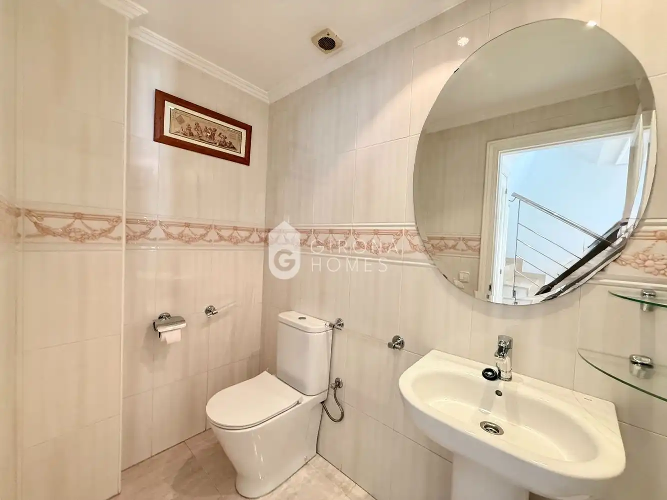 Baño de Casa adosada en venta en Girona con Aire acondicionado, Calefacción y Terraza
