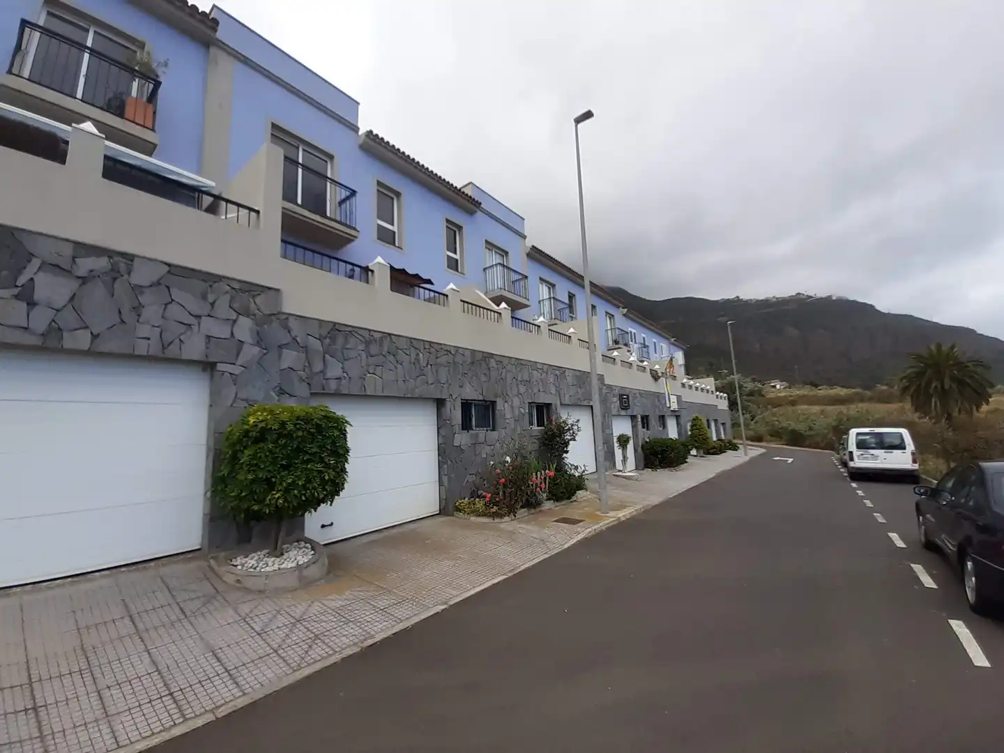 Vista exterior de Casa adosada en venta en Los Realejos con Terraza, Trastero y Balcón