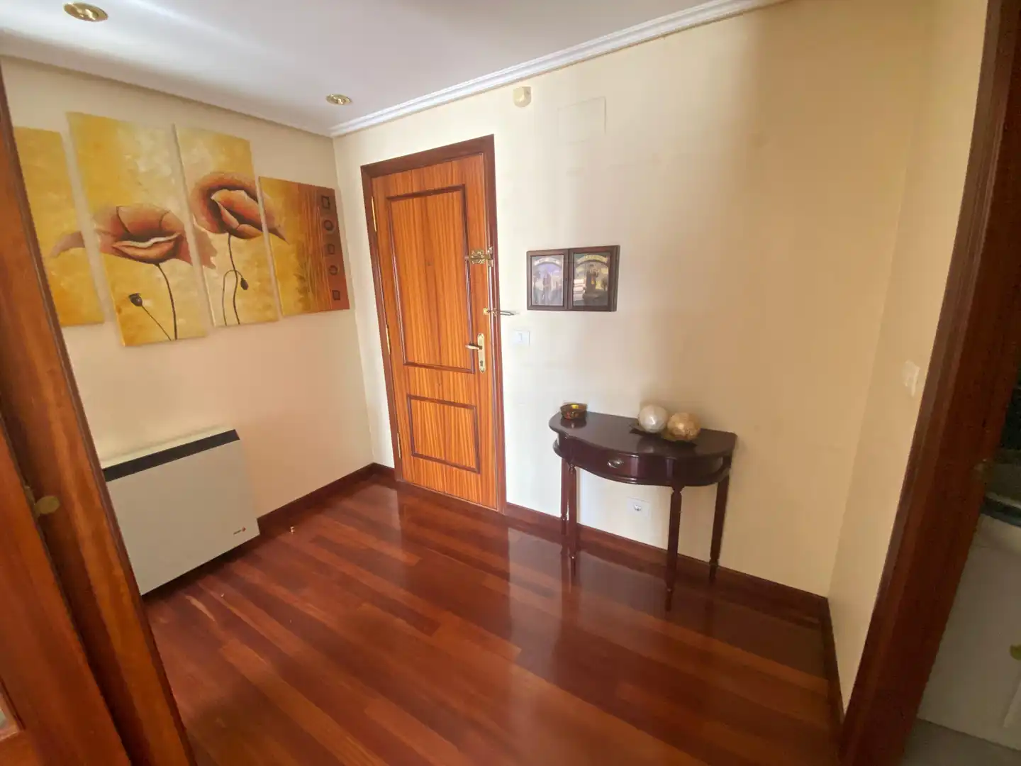 Piso en venta en Castro-Urdiales con Calefacción, Jardín privado y Parquet