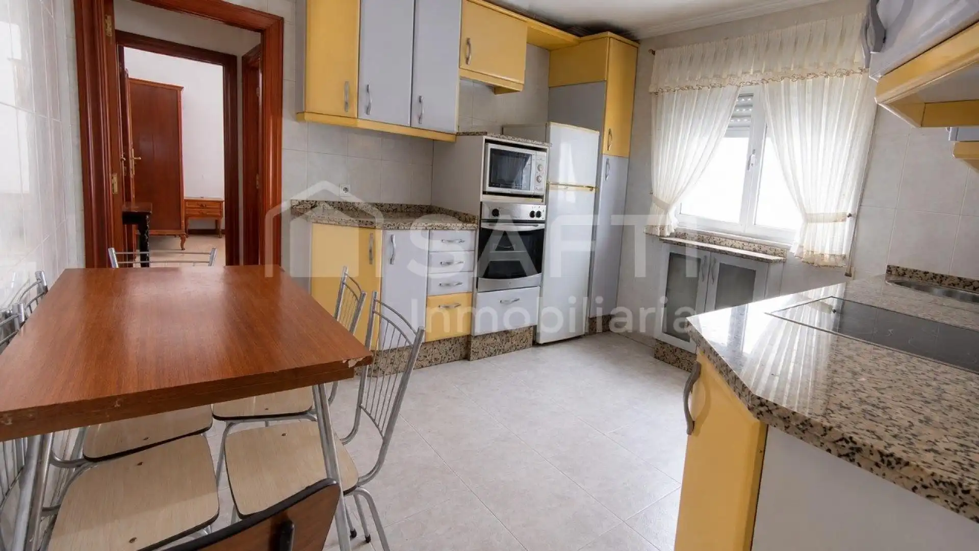 Kitchen of Flat for sale in Salamanca  with Heating and Balcony