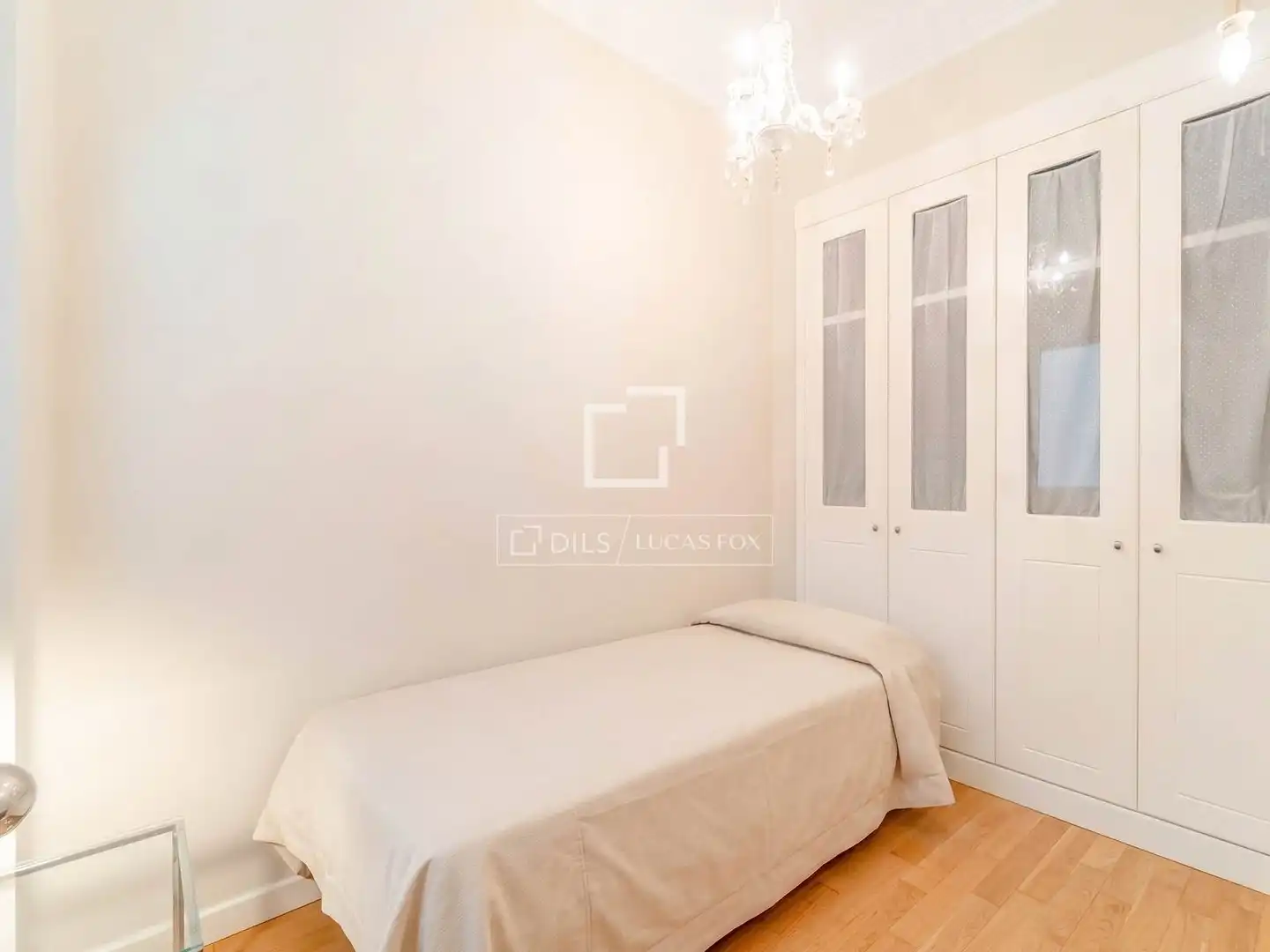 Bedroom of Flat for sale in L'Eixample