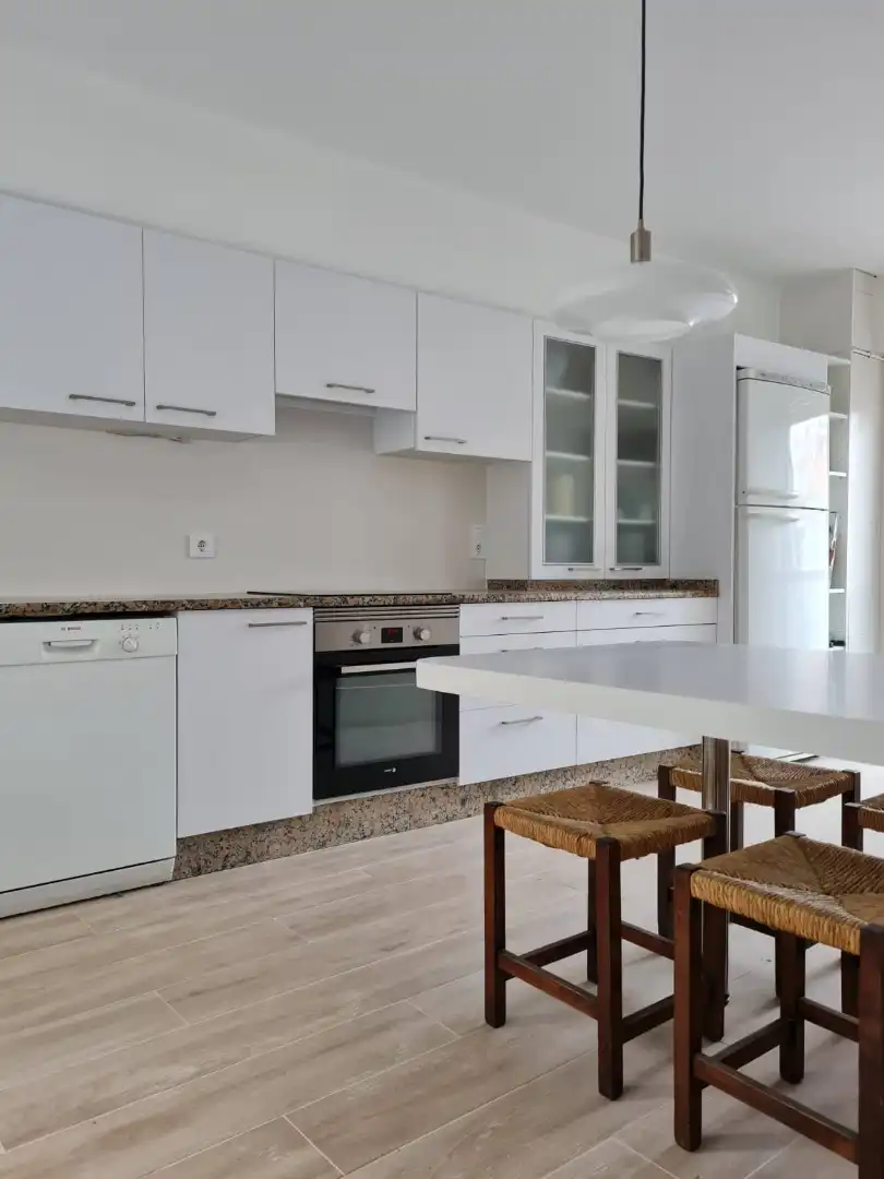 Cocina de Piso en venta en Sanxenxo con Calefacción, Terraza y Trastero