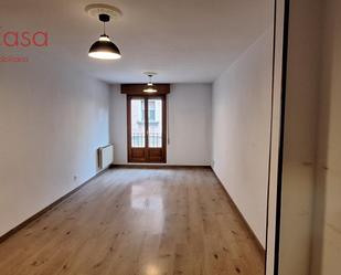 Sala d'estar de Pis de lloguer en Segovia Capital amb Calefacció, Terrassa i Balcó