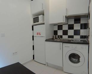 Kitchen of Study to share in  Madrid Capital  with Air Conditioner, Heating and Terrace