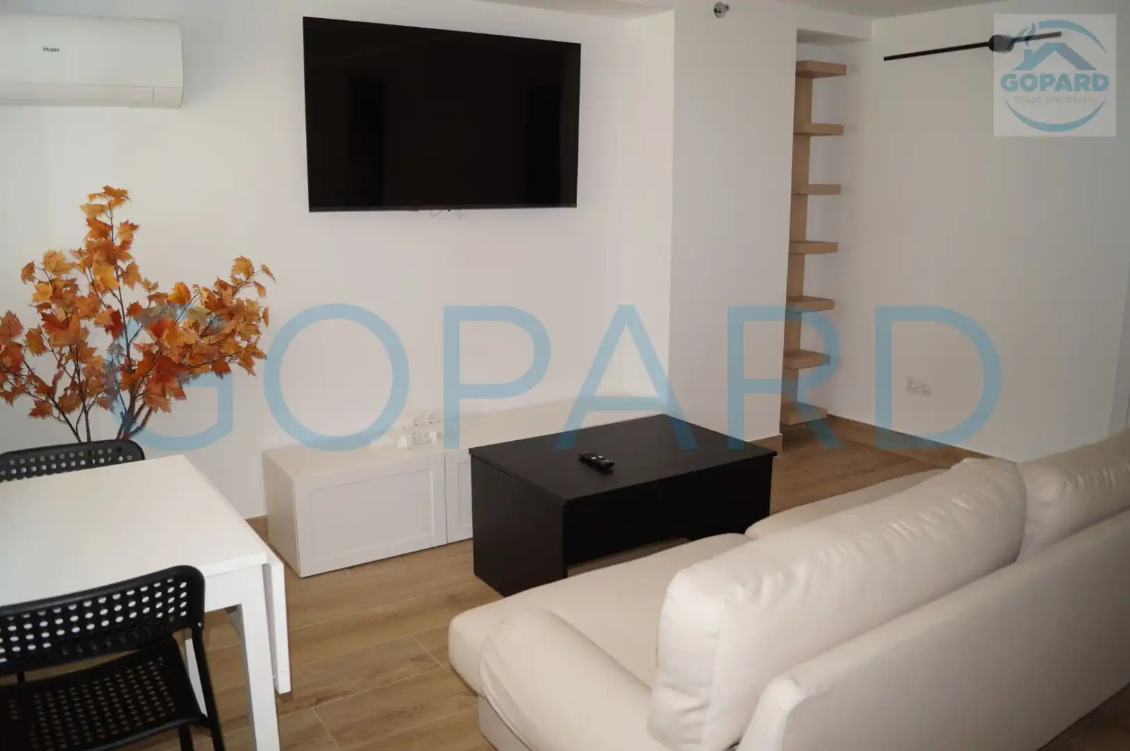 Sala d'estar de Pis de lloguer en Villanueva de la Cañada amb Aire condicionat, Calefacció i Moblat