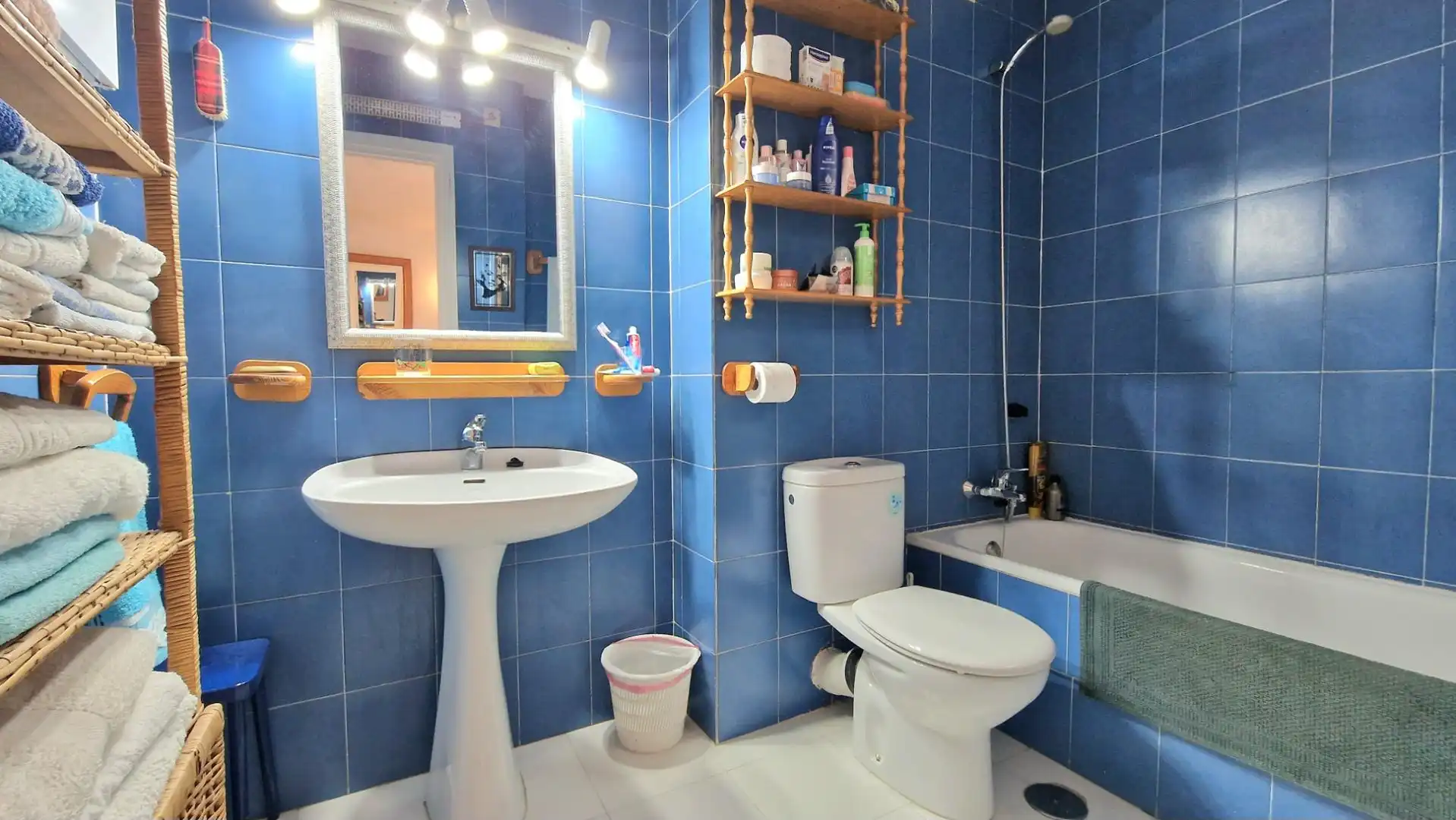 Bathroom of Detached homes for sale in Benalmádena  with Heating, Terrace and Swimming Pool