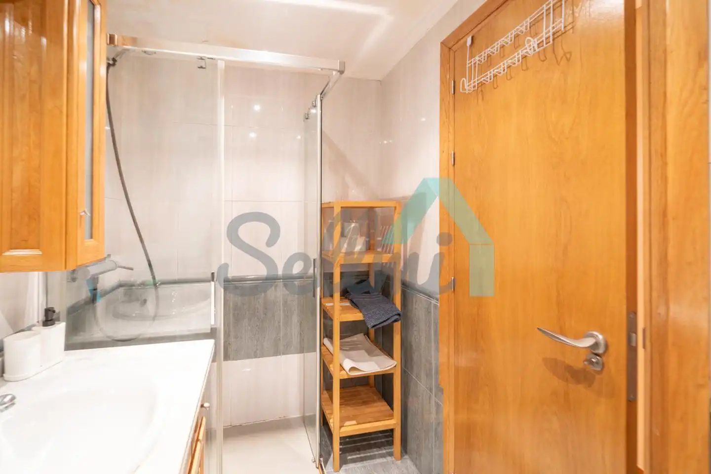 Badezimmer von Wohnung zur untervermieten in Oviedo  mit Heizung, Möbliert und Internet