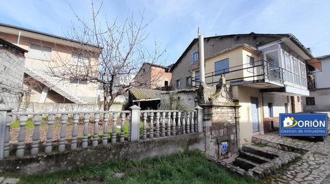 Foto 2 de Casa o chalet en venta en Cacabelos, León