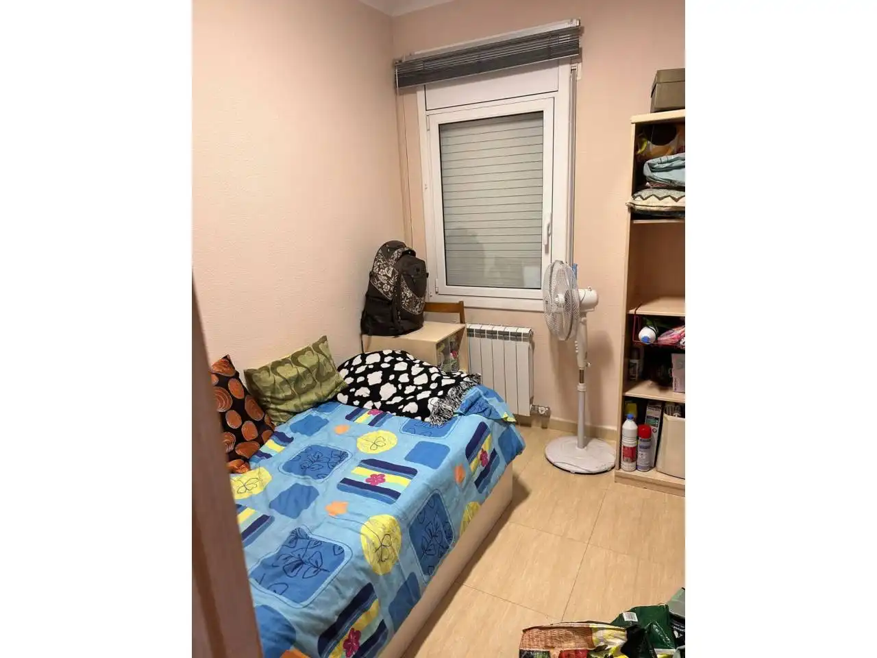Habitación de Piso de alquiler en Girona con Calefacción, Amueblado y Balcón