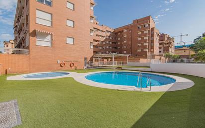 Exterior view of Flat for sale in  Granada Capital