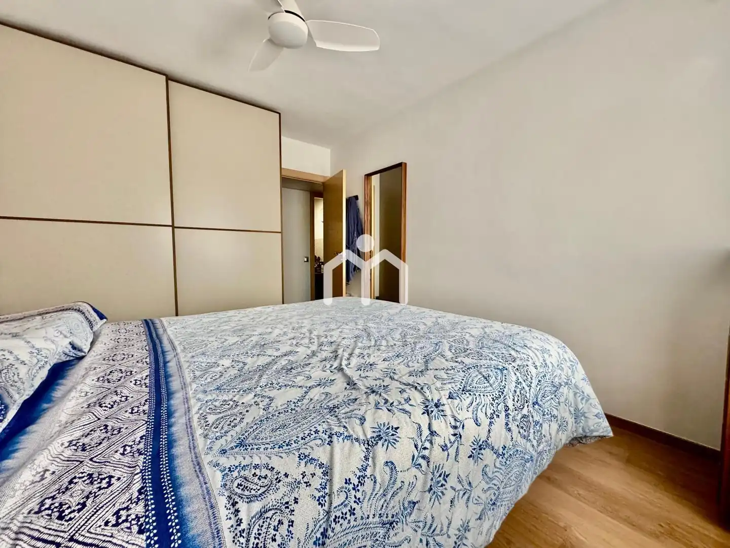 Habitación de Piso en venta en Badalona con Aire acondicionado, Calefacción y Parquet