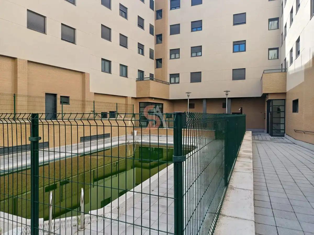 Vista exterior de Pis en venda en Arroyo de la Encomienda amb Calefacció, Terrassa i Traster