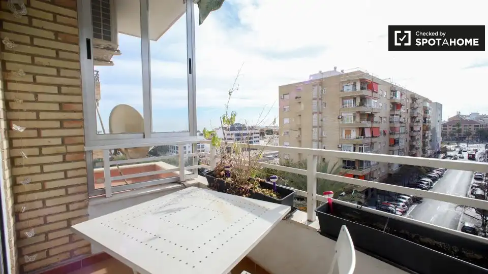 Terraza de Piso de alquiler en Valencia con Aire acondicionado, Calefacción y Amueblado
