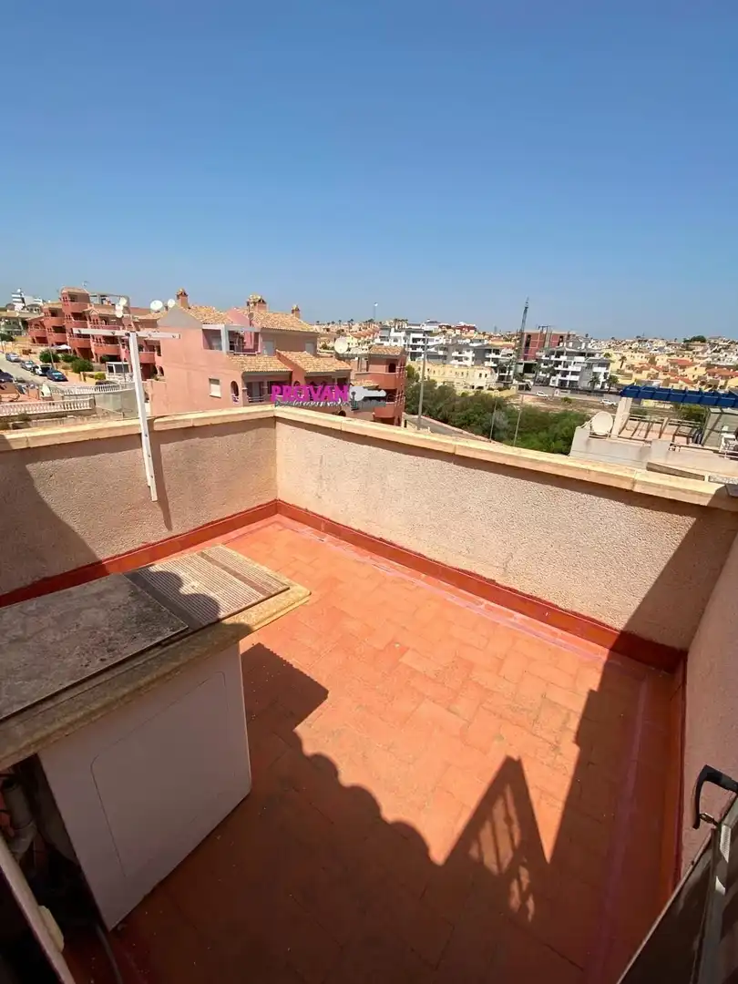 Terrassa de Casa o xalet en venda en Orihuela amb Terrassa, Traster i Piscina