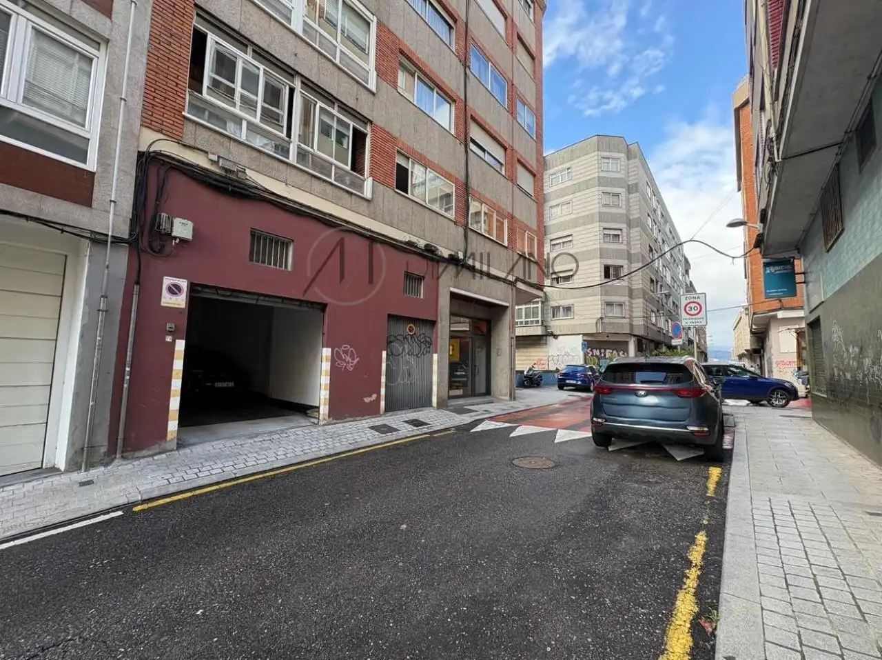 Exterior view of Garage for sale in Vigo 