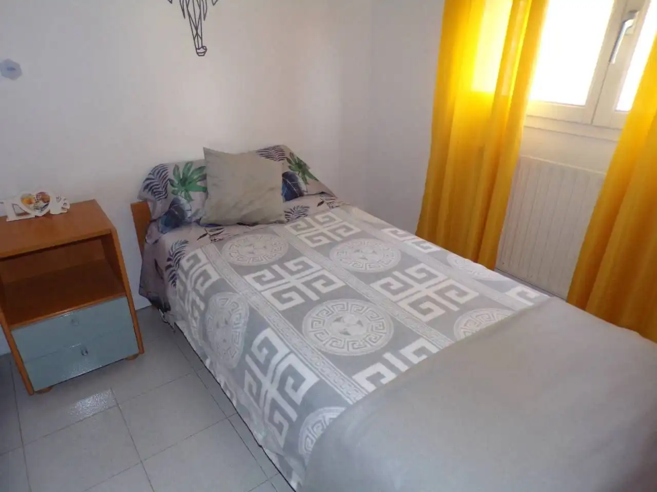 Bedroom of Flat for sale in Figueres  with Terrace and Furnished