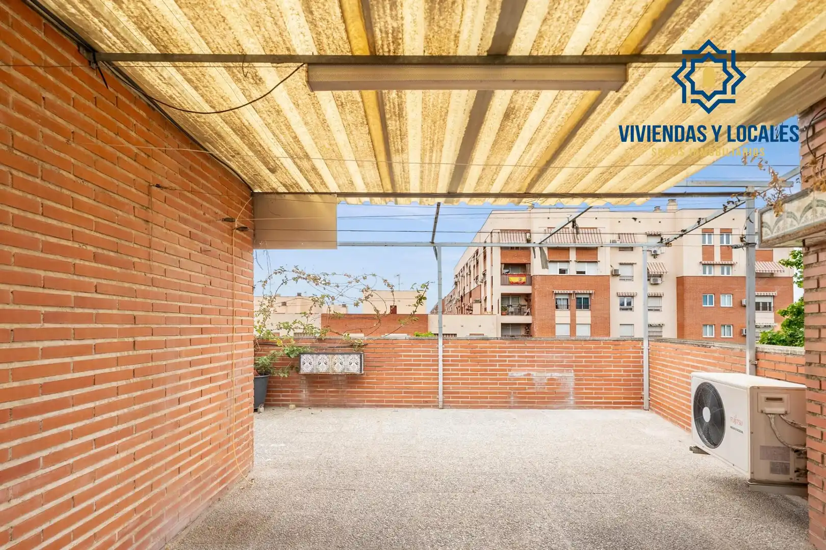 Àtic amb terrassa en venda a Calle Calle Cristóbal de Morales 34, imagen 3