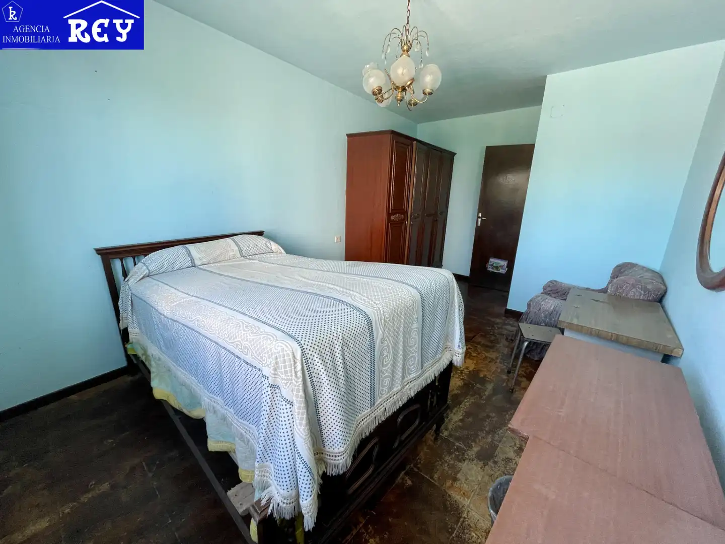 Habitación de Casa o chalet en venta en Santiago de Compostela  con Calefacción, Jardín privado y Trastero