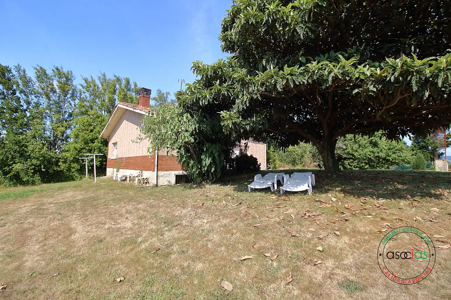 Jardí de Casa o xalet en venda en Gijón  amb Calefacció, Parquet i Moblat
