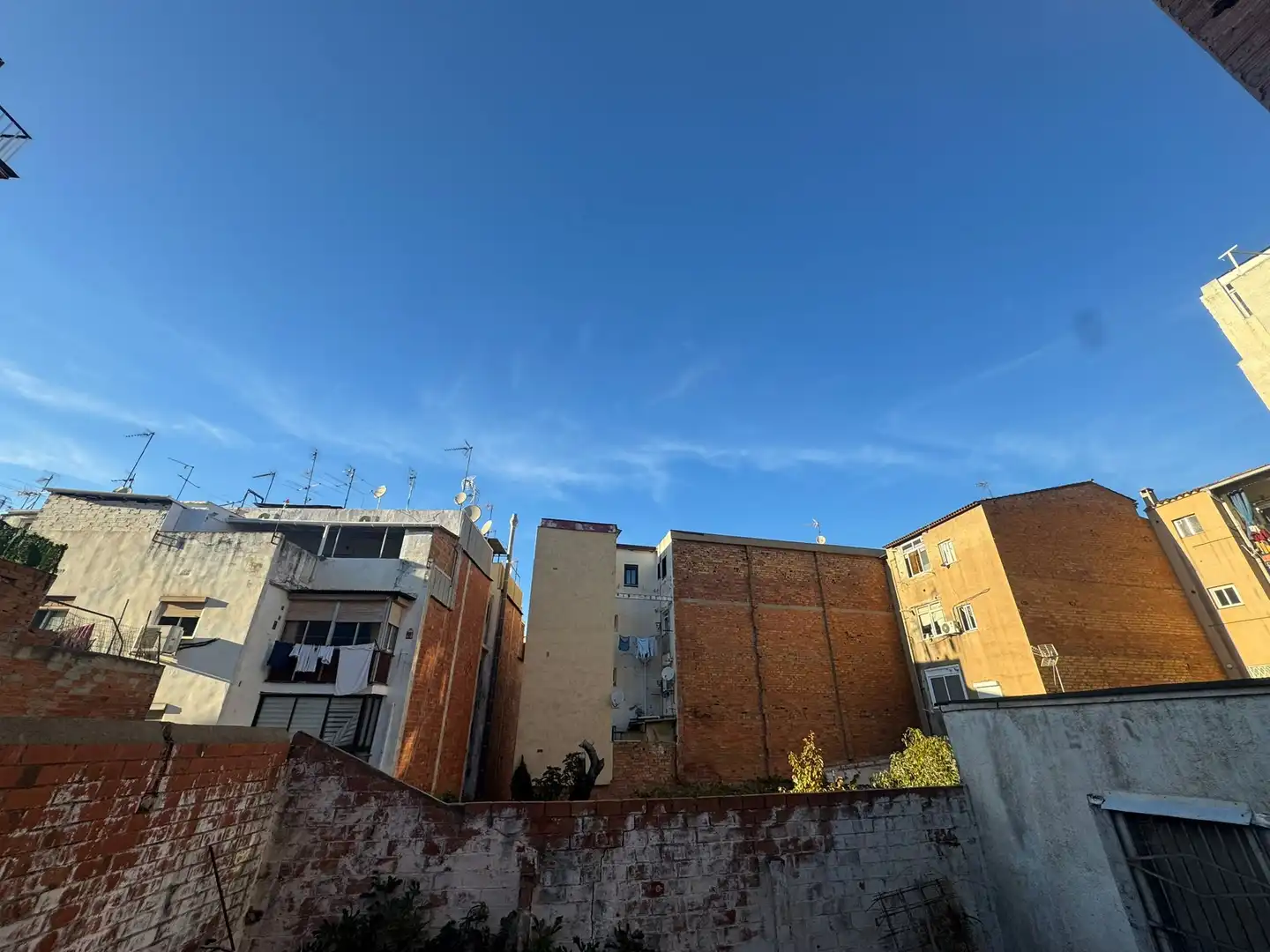 Vista exterior de Residencial en venta en Santa Coloma de Gramenet