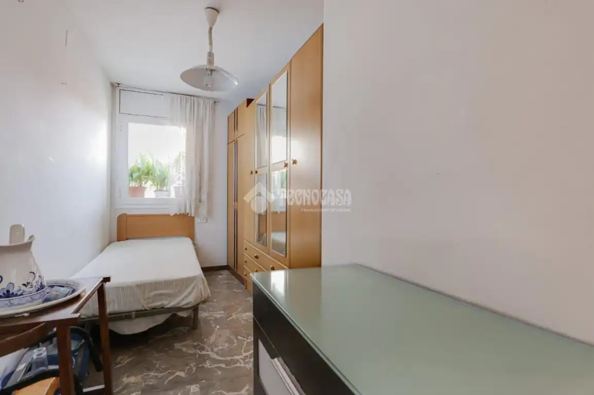 Habitación de Piso en venta en Rubí con Calefacción, Parquet y Amueblado