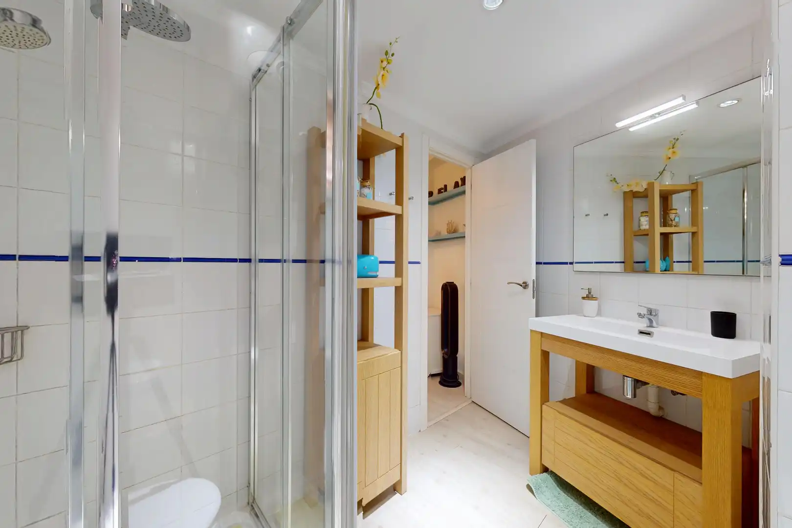 Baño de Ático de alquiler en Las Palmas de Gran Canaria con Calefacción, Terraza y Amueblado