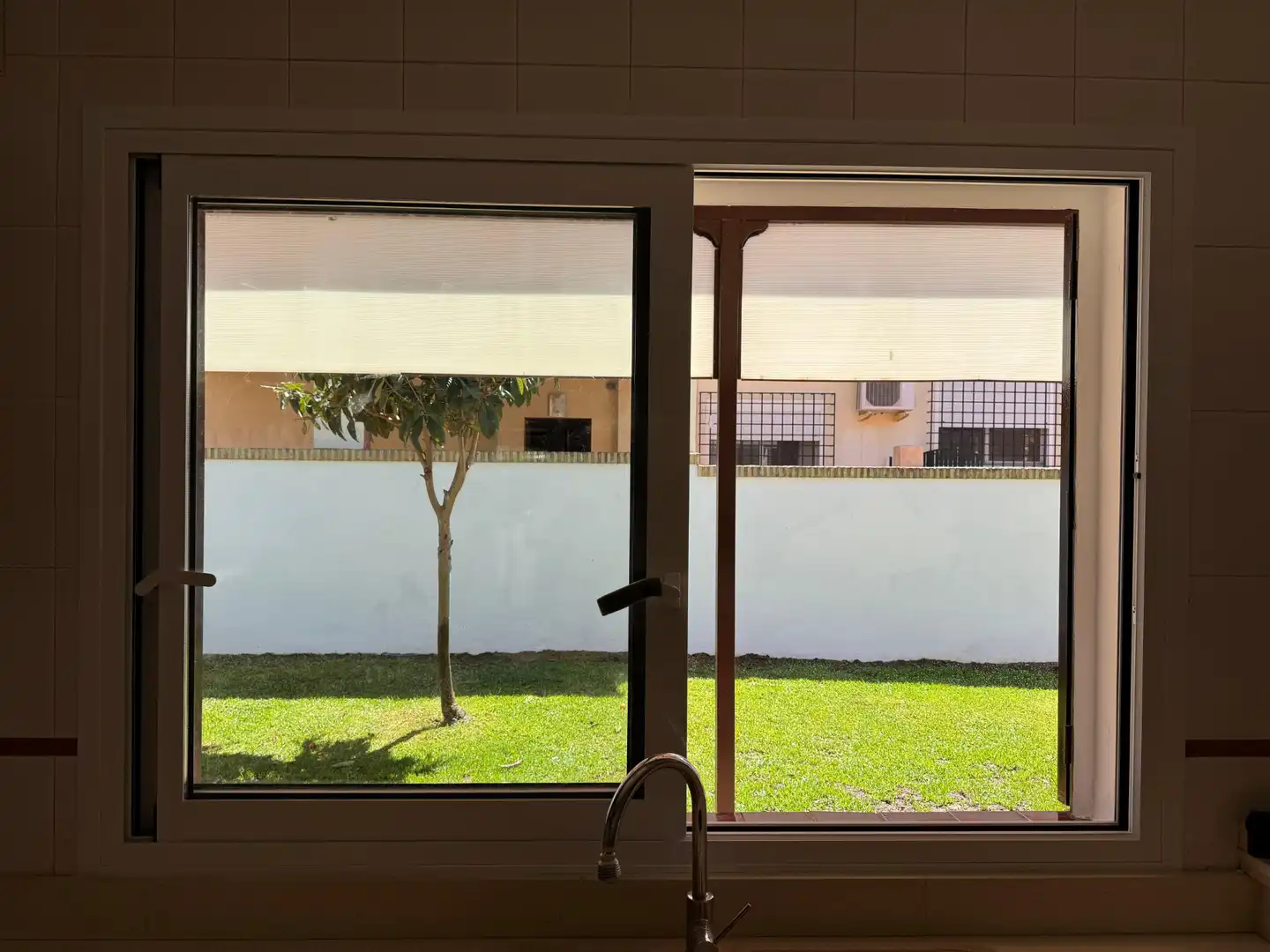 Jardín de Casa o chalet de alquiler en Espartinas con Aire acondicionado, Calefacción y Jardín privado