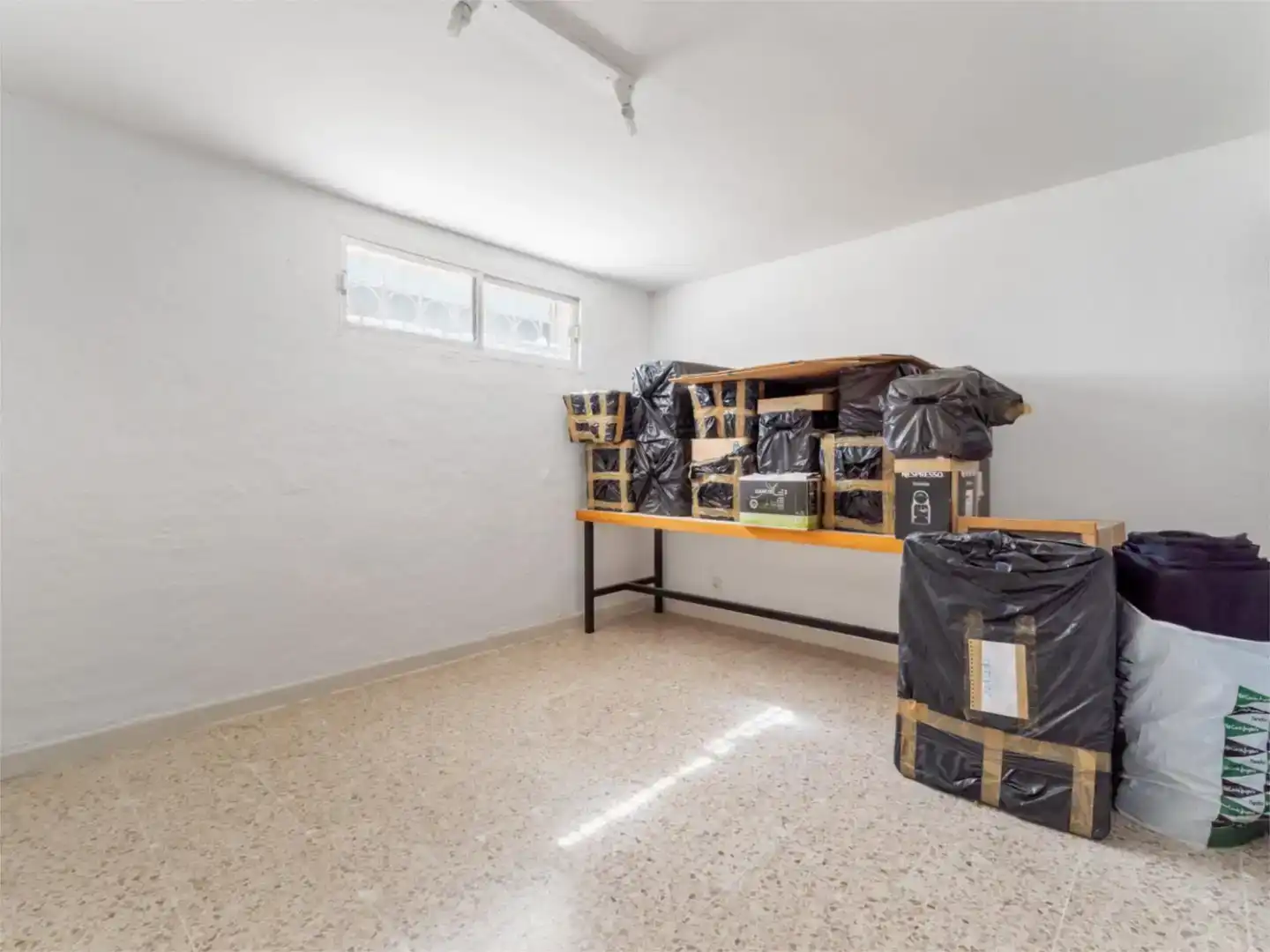 Piso en venta en Alcalá de Henares con Jardín privado, Trastero y Piscina