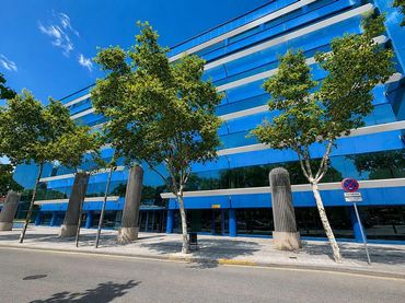 Oficina amb ascensor en venda a Avinguda dels Vents 9