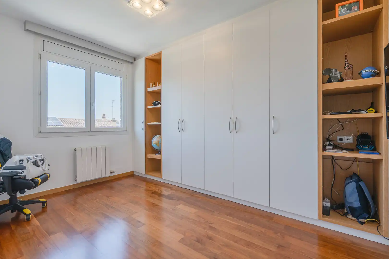Habitación de Casa adosada en venta en Sant Quirze del Vallès con Aire acondicionado, Calefacción y Jardín privado