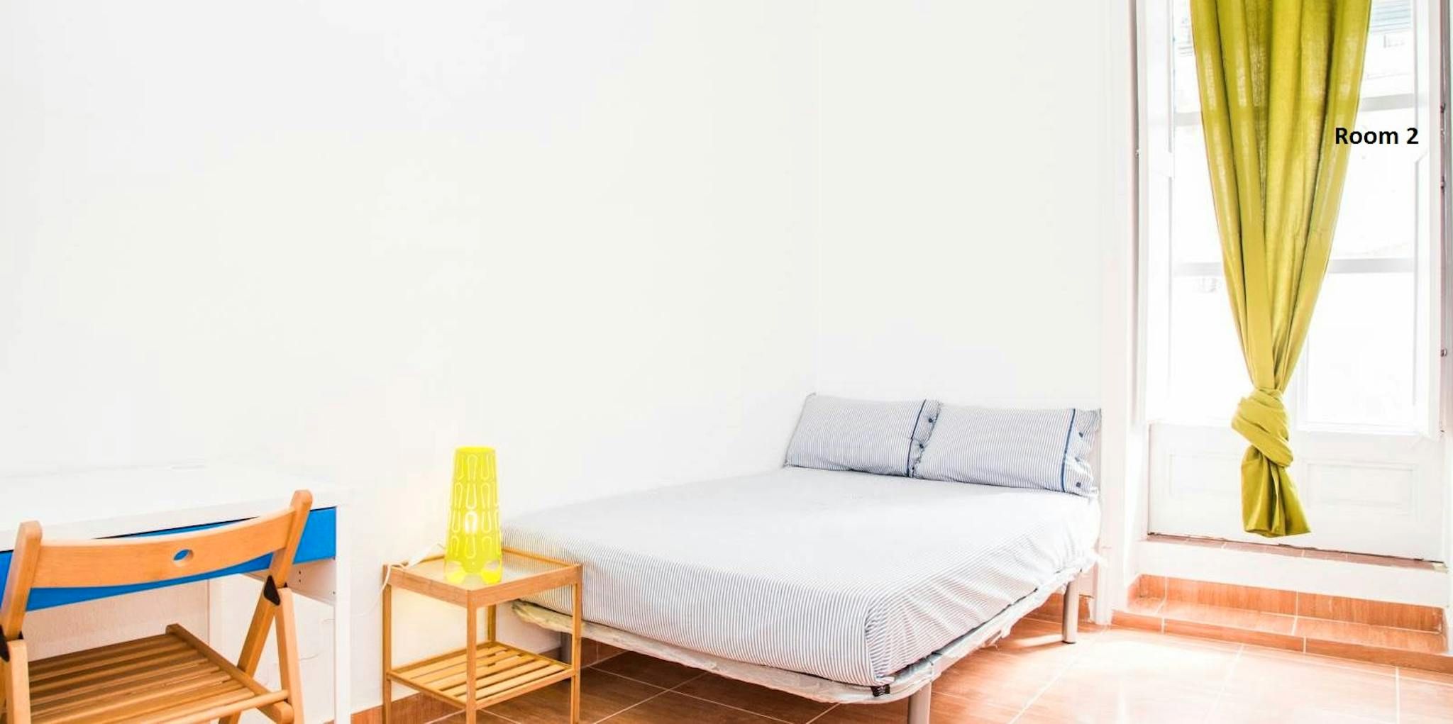 Bedroom of Flat to share in  Barcelona Capital  with Furnished and Washing machine