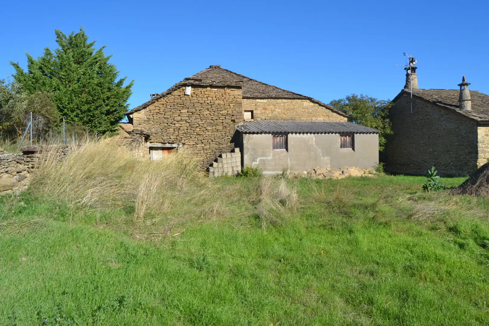 Vista exterior de Finca rústica en venta en Las Peñas de Riglos