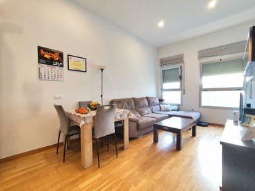Bajo con balcón en venta en EIXERIT 5