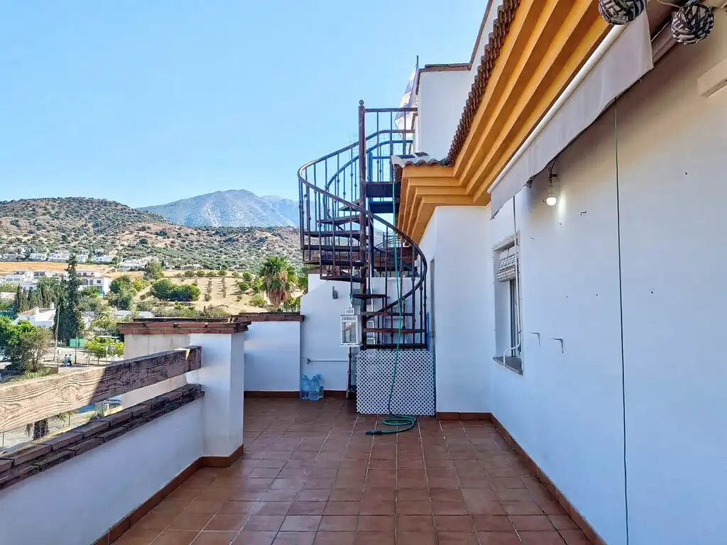 Terrasse von Dachboden zur Miete in Alcaucín, Málaga
