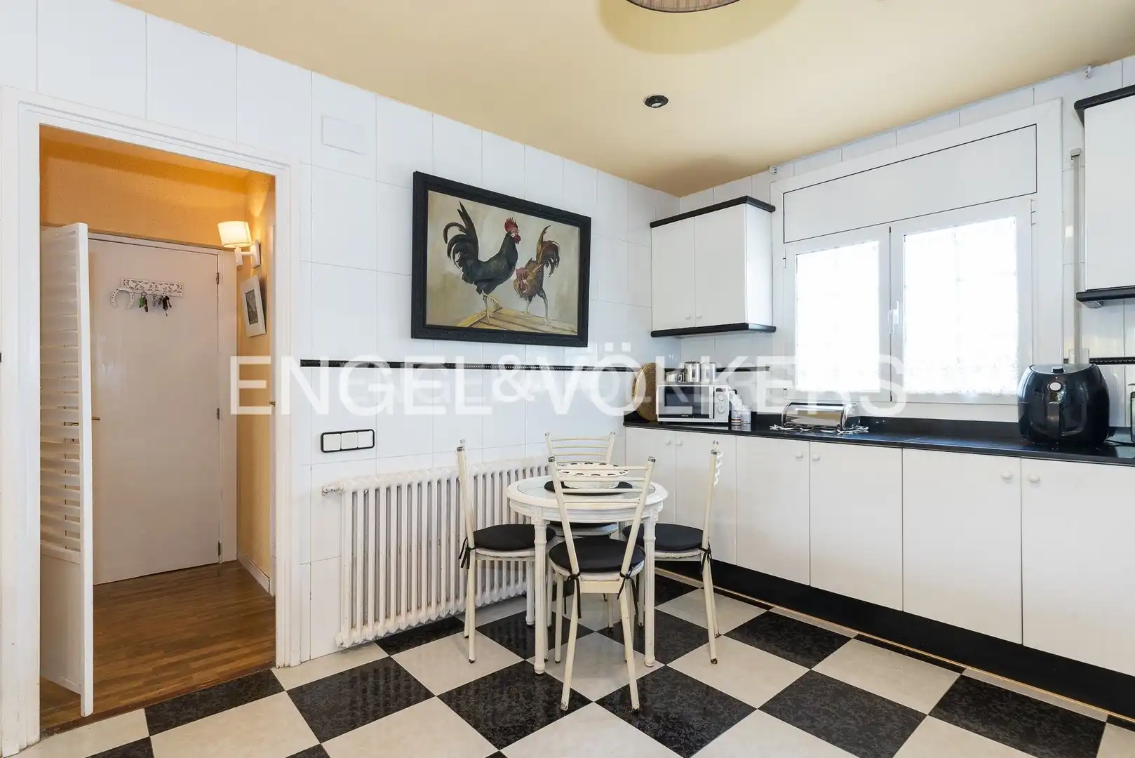 Cocina de Casa o chalet en venta en Sant Cugat del Vallès con Aire acondicionado, Calefacción y Jardín privado