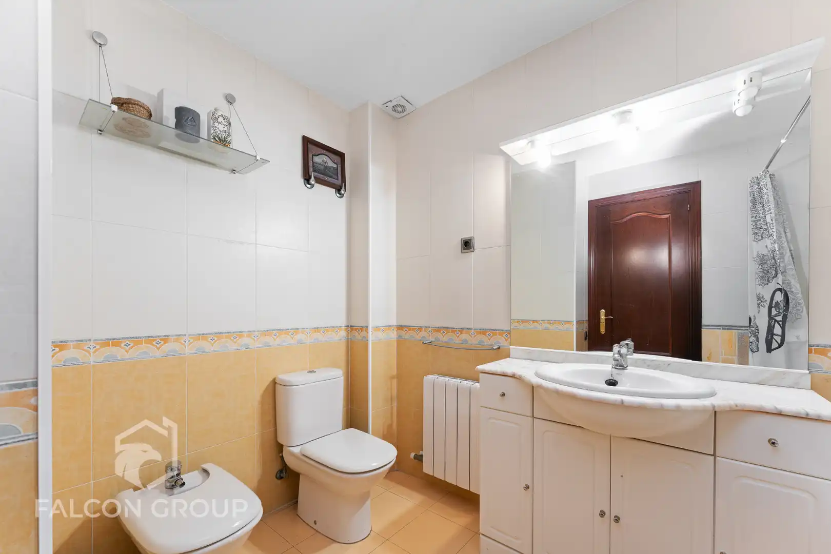 Bany de Casa o xalet en venda en Vilanova i la Geltrú amb Terrassa, Moblat i Balcó