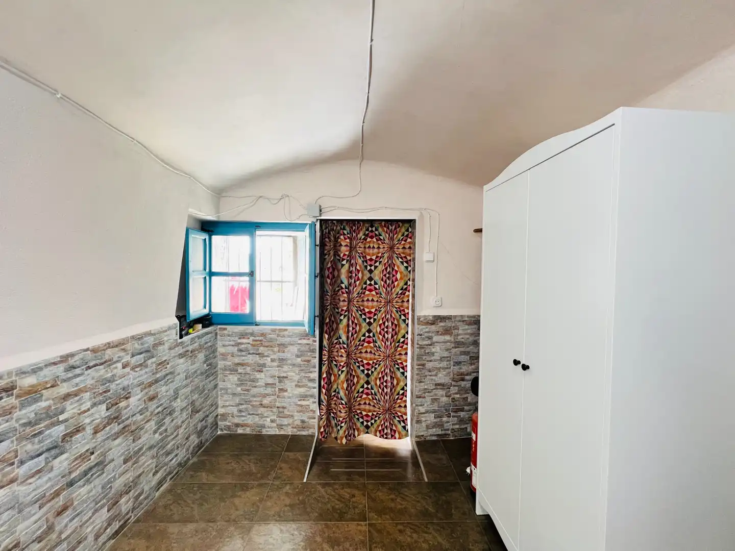 Bathroom of Detached homes for sale in Zaragoza  with Air Conditioner, Heating and Furnished