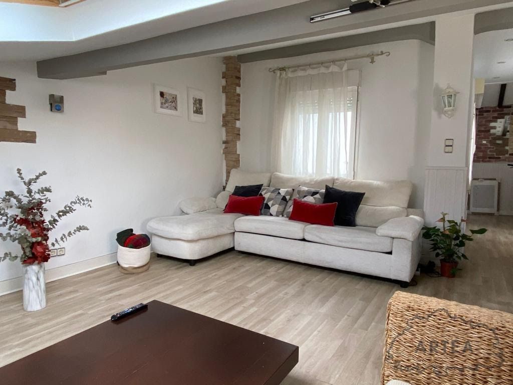 Sala d'estar de Pis de lloguer en Bilbao  amb Calefacció, Forn i Rentadora