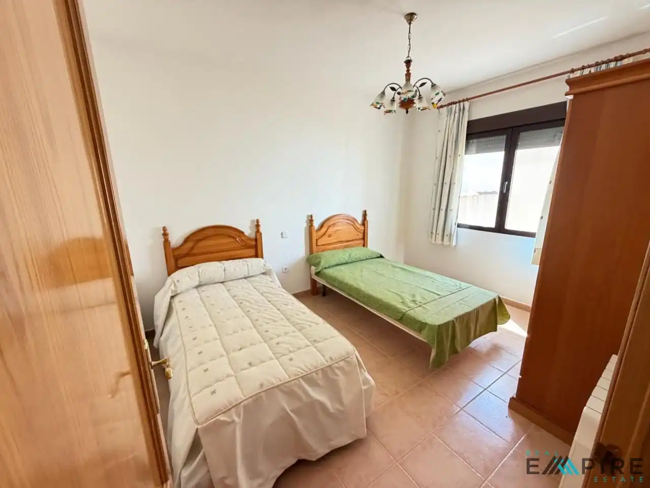 Dormitori de Casa adosada en venda en Los Yébenes amb Calefacció, Jardí privat i Terrassa