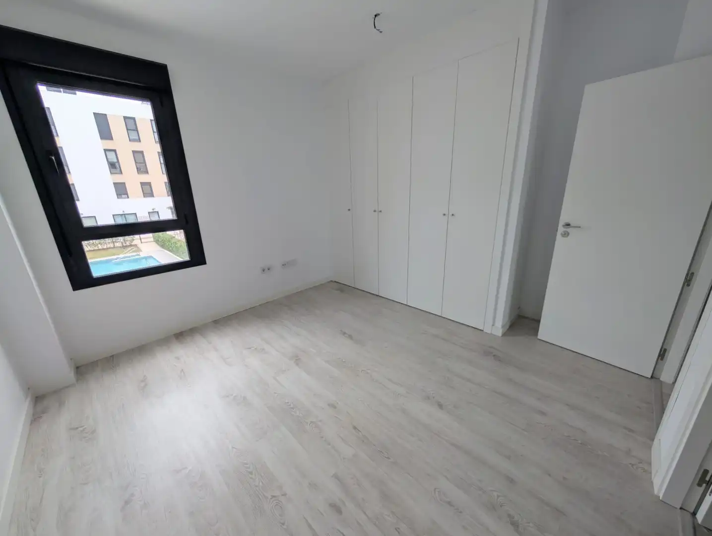 Habitación de Piso de alquiler en Camas con Aire acondicionado, Calefacción y Terraza