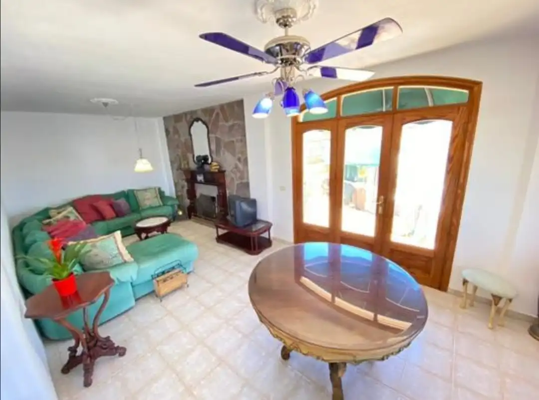 Sala de estar de Casa o chalet en venta en Arona con Jardín privado, Terraza y Horno