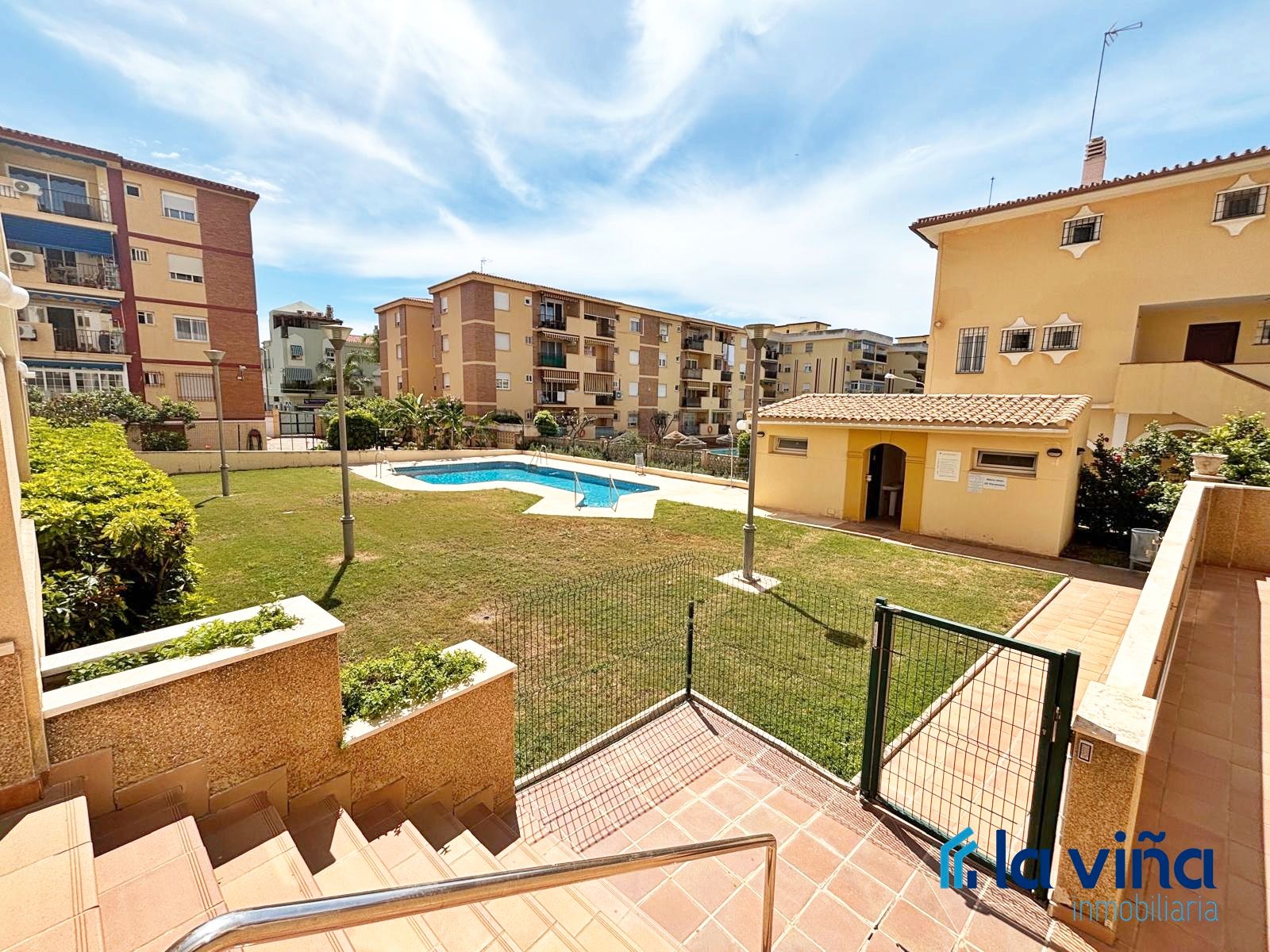 Piscina de Pis en venda en Rincón de la Victoria amb Terrassa i Piscina comunitària