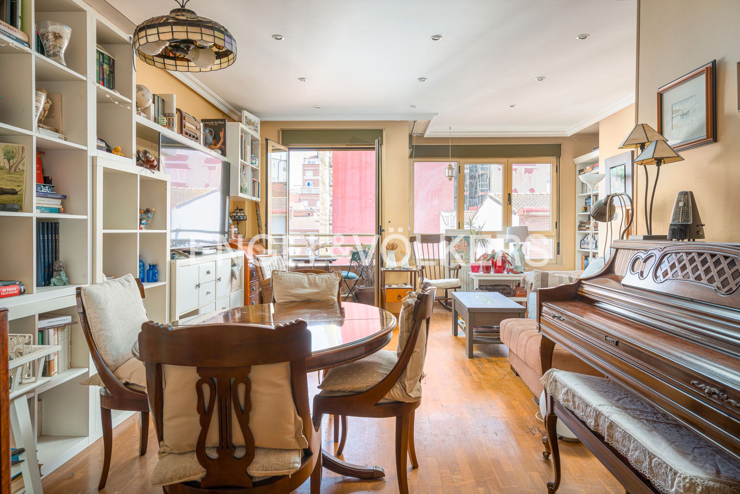 Living room of Duplex for sale in Gijón   with Heating, Parquet flooring and Terrace
