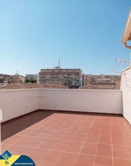 Terrassa de Pis en venda en Torrevieja amb Terrassa, Moblat i Piscina comunitària