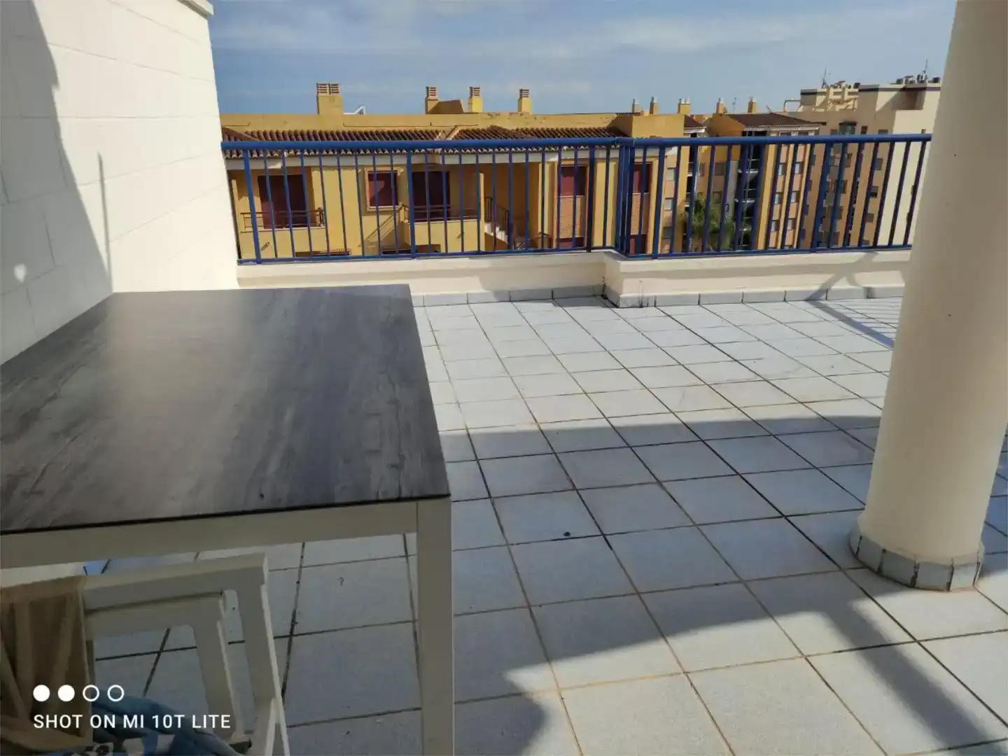 Terrasse von Wohnung zur Miete in Guardamar de la Safor mit Klimaanlage, Schwimmbad und Balkon