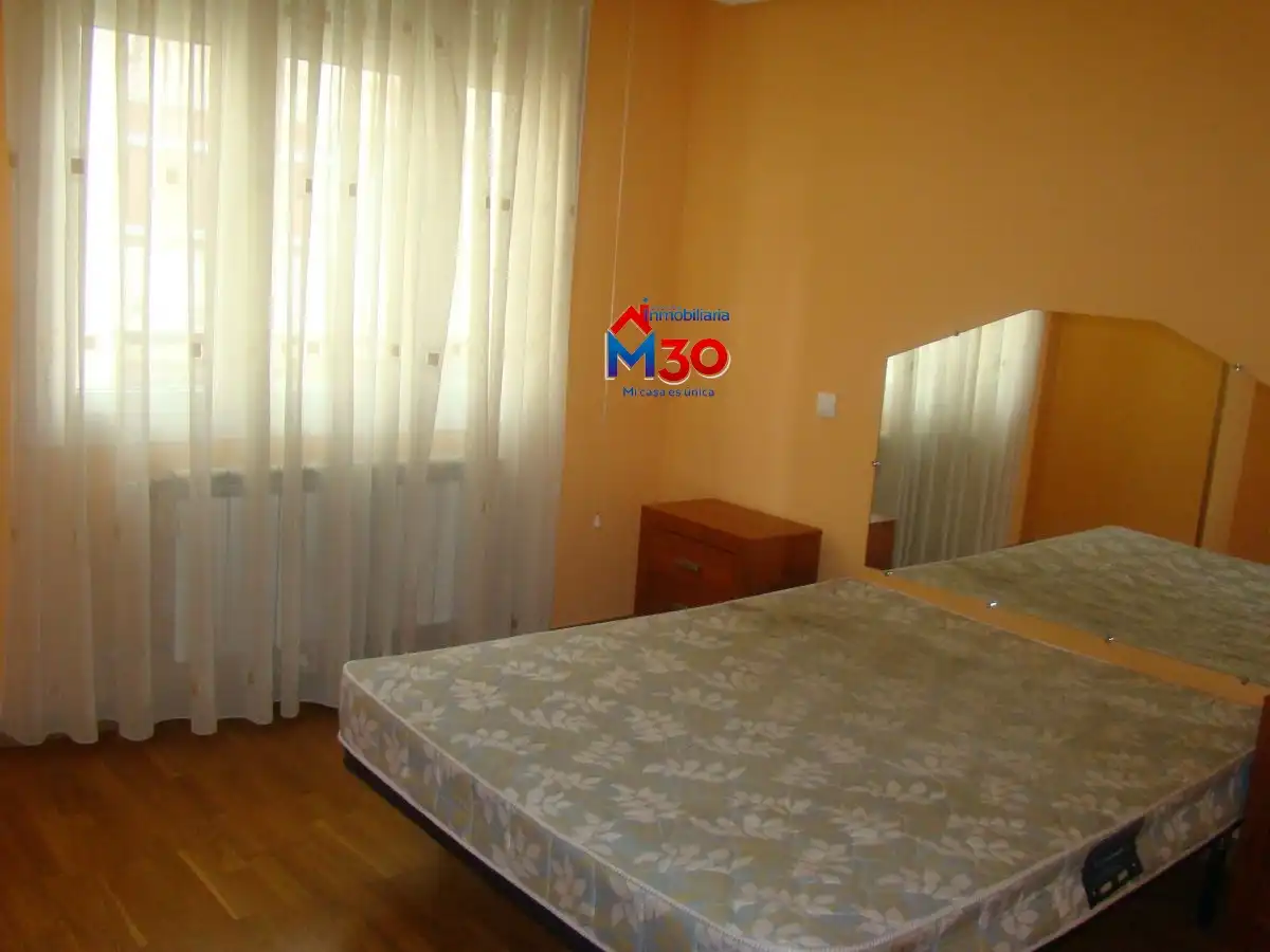 Bedroom of Apartments for sale in Miranda de Ebro  with Heating, Parquet flooring and Storage room