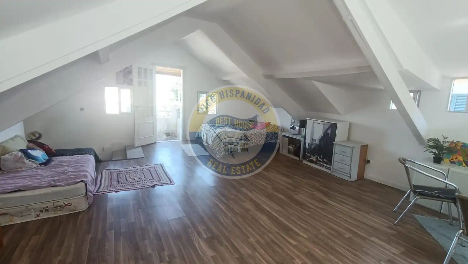 Sala d'estar de Casa o xalet en venda en Vigo  amb Calefacció, Jardí privat i Balcó