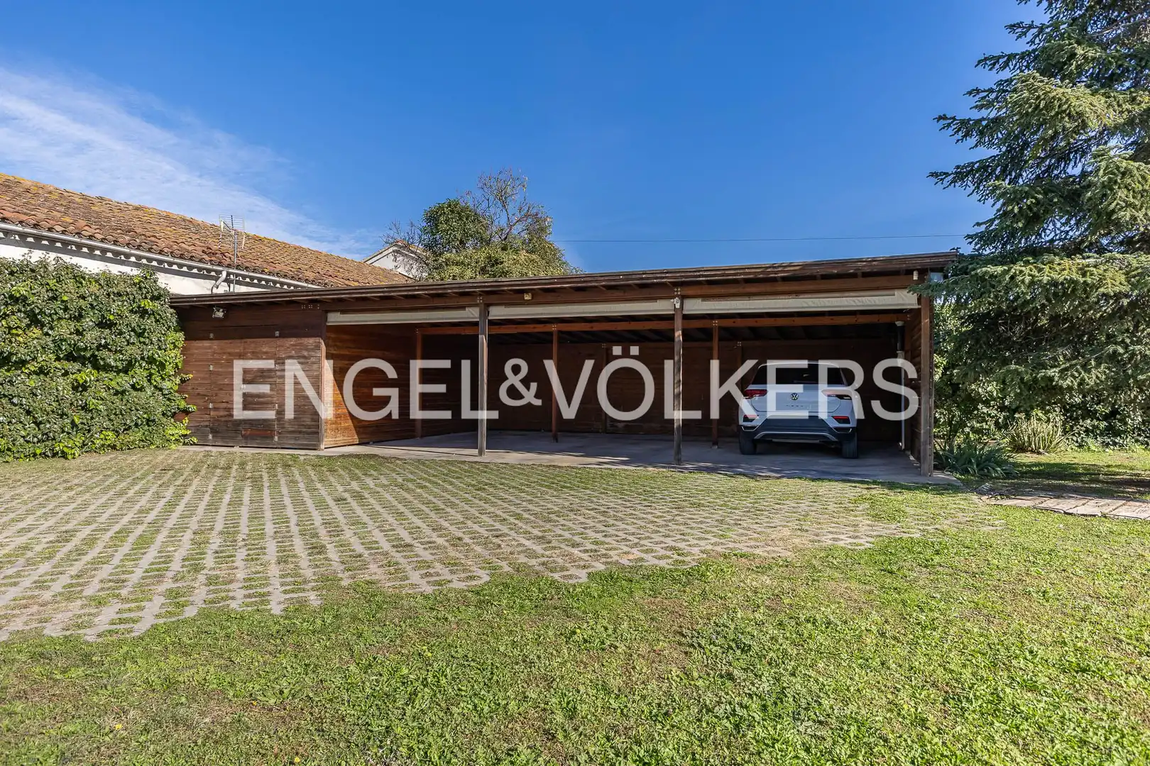Exterior view of Houses for sale in Les Franqueses del Vallès  with Air Conditioner, Heating and Private garden
