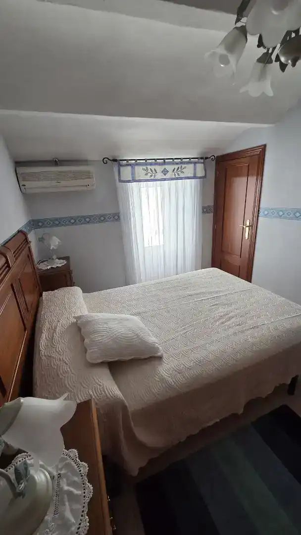 Dormitori de Casa adosada en venda en Brozas amb Aire condicionat i Balcó