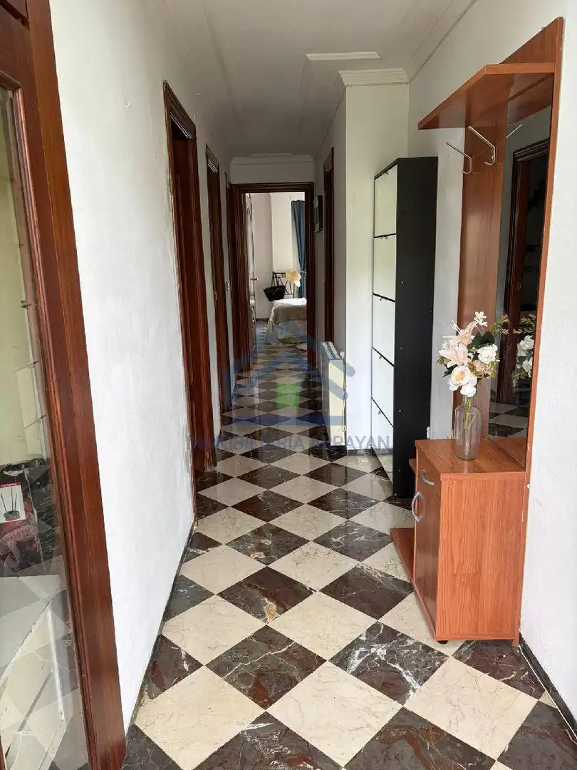 Wohnung zum Verkauf in Cenes de la Vega mit Klimaanlage, Heizung und Terrasse